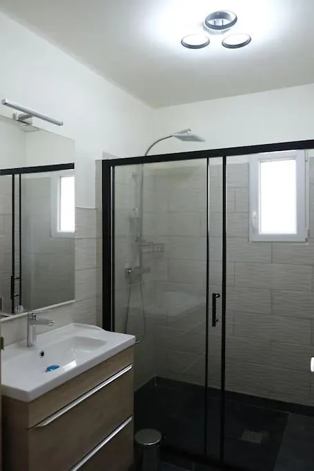 Maison Confortable A Ansouis Dans Le Luberon France