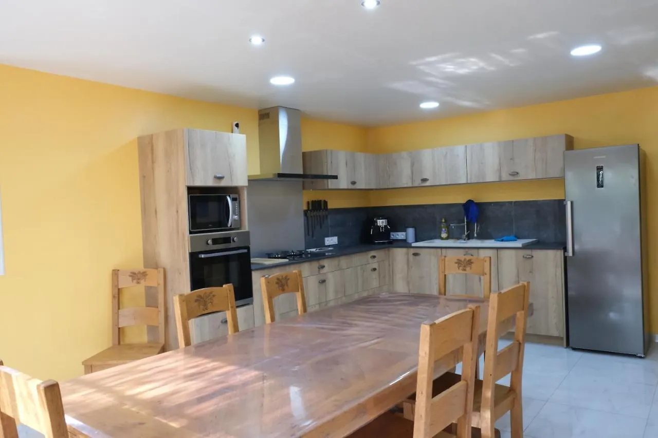 Holiday home Maison Confortable A Ansouis Dans Le Luberon France
