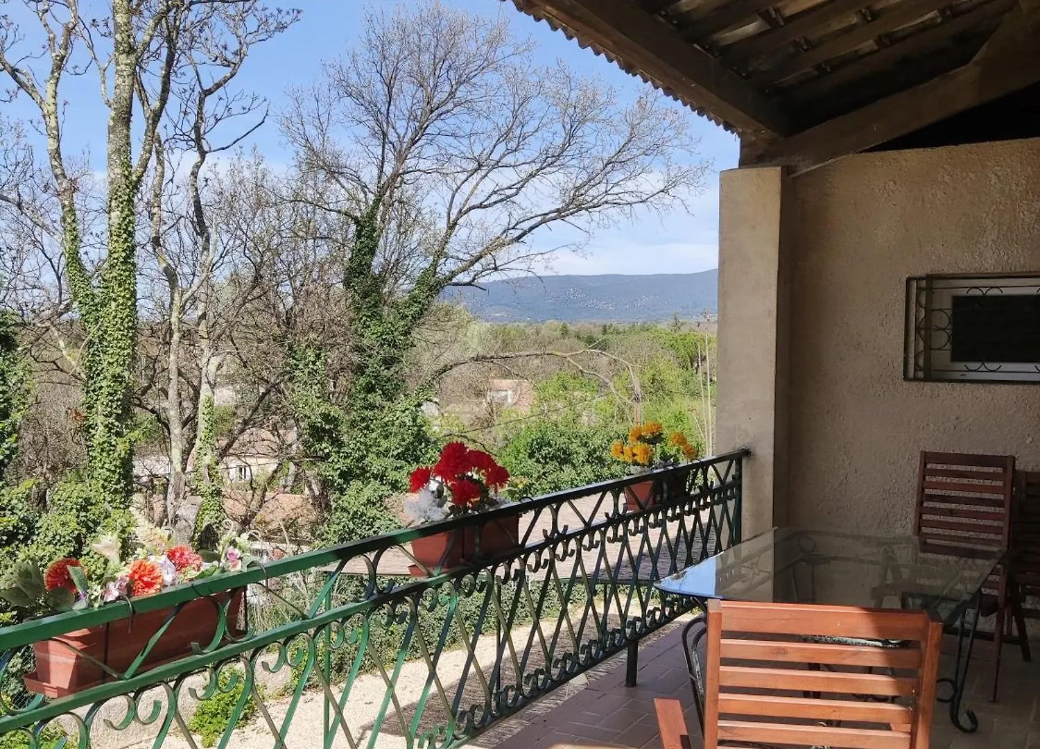 Maison Confortable A Ansouis Dans Le Luberon 0*,