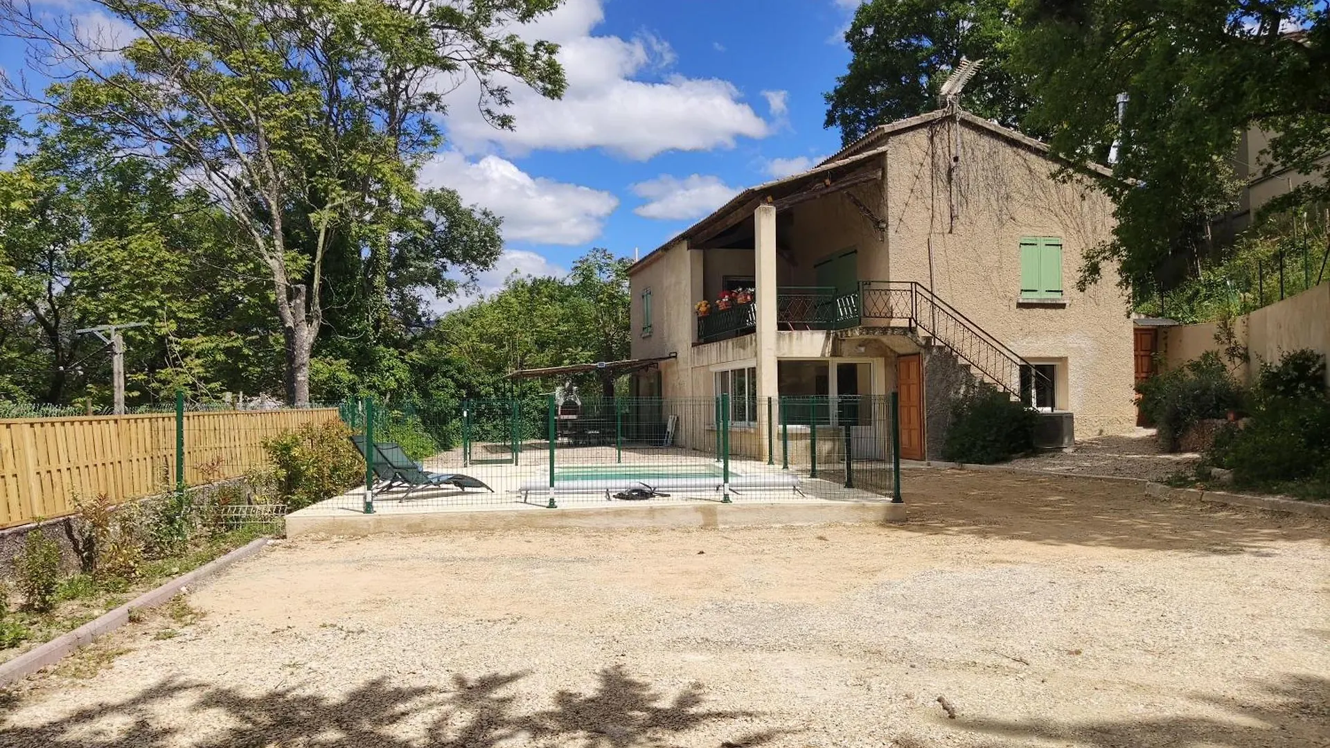 Holiday home Maison Confortable A Ansouis Dans Le Luberon