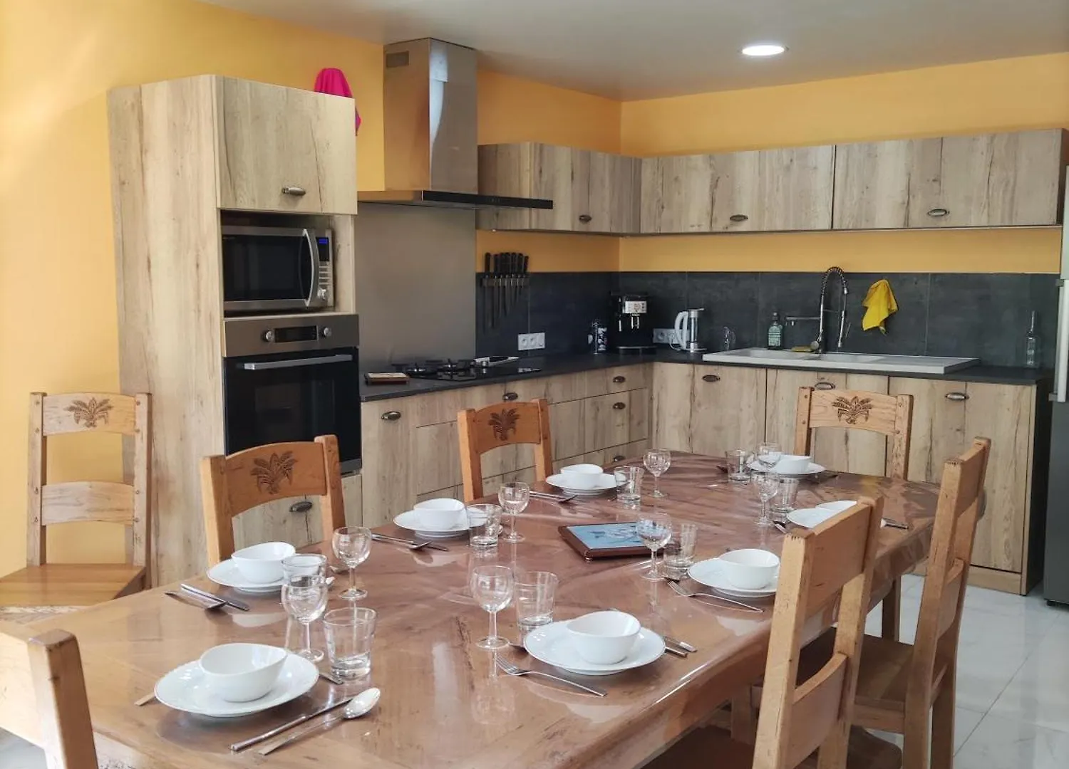 Maison Confortable A Ansouis Dans Le Luberon
